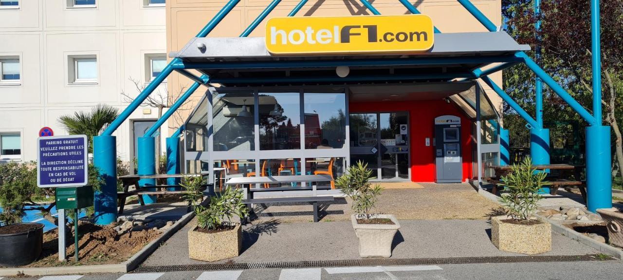Hotelf1 Frejus Roquebrune Sur Argens Zewnętrze zdjęcie