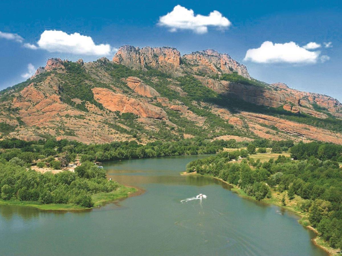 Hotelf1 Frejus Roquebrune Sur Argens Zewnętrze zdjęcie